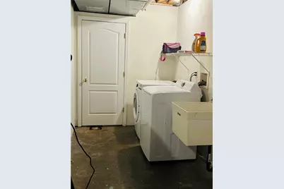 6912 Spring Valley Ln, Murrysville, PA 15632 - Photo 3