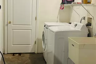 6912 Spring Valley Ln, Murrysville, PA 15632 - Photo 3