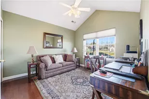 1717 Heather Heights Dr, Moon/Crescent Twp, PA 15046 - Photo 17