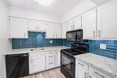 700 4th St #6, Pittsburgh, PA 15215 - Photo 9