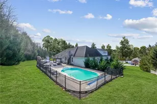 137 Eastwood Ct, White Township, PA 15701 - Photo 47