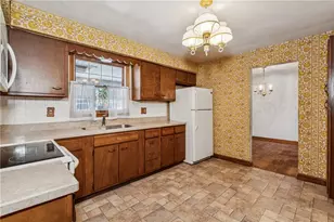 43 Circle Dr, Beaver, PA 15009 - Photo 17