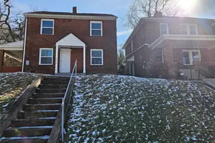 2072 Boggs Ave, Pittsburgh, PA 15221 - Photo 3