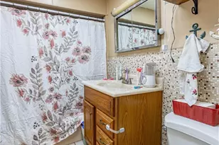 751 Sixth St, Pitcairn, PA 15140 - Photo 11