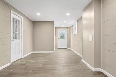 797 Carlton Dr, Bentleyville, PA 15314 - Photo 5