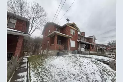 447 Ohio Ave, Clairton, PA 15025 - Photo 5