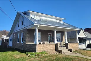 712 Todd Ave, Ellwood City, PA 16117 - Photo 1