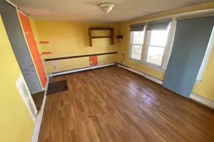 712 Todd Ave, Ellwood City, PA 16117 - Photo 9