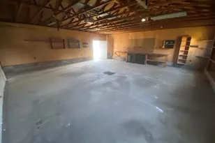 712 Todd Ave, Ellwood City, PA 16117 - Photo 23