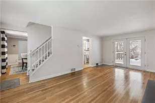 326 Noel Dr, Monroeville, PA 15146 - Photo 3