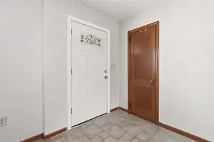 27 Ehle Ave, Kennedy Township, PA 15108 - Photo 5