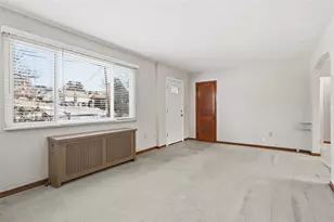 27 Ehle Ave, Kennedy Township, PA 15108 - Photo 9