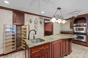 462 Adele Dr, North Huntingdon, PA 15642 - Photo 15