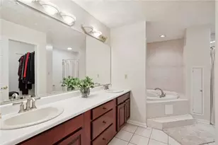 102 Rockwood Dr, Oakdale, PA 15071 - Photo 17