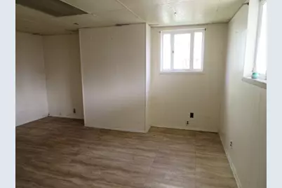 320 S Broadway St, Scottdale, PA 15683 - Photo 29