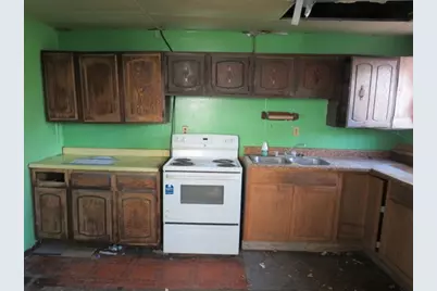320 S Broadway St, Scottdale, PA 15683 - Photo 25