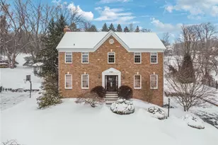 5153 Bronwyn Ct, Hampton, PA 15044 - Photo 1