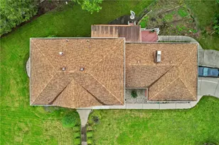 228 Meadowfield Ln, Jefferson Hills, PA 15025 - Photo 3