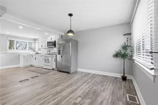 617 Veronica, Pittsburgh, PA 15235 - Photo 9