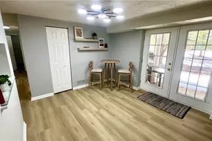 955 Woodhollow Dr, Cranberry Township, PA 16066 - Photo 13