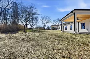 100-102 Huselton Dr, Penn Township, PA 16002 - Photo 45