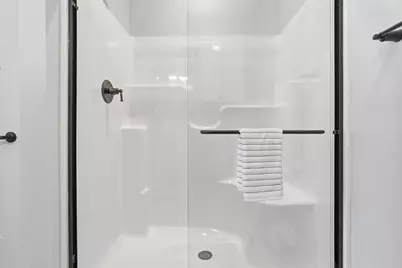 100-102 Huselton Drive, Penn Township, PA 16002 - Photo 21