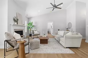 100-102 Huselton Dr, Penn Township, PA 16002 - Photo 7