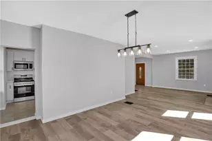 4423 Lucerne Ave, Ross Twp, PA 15214 - Photo 11