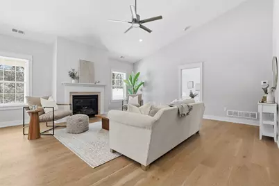 100-102 Huselton Drive, Penn Township, PA 16002 - Photo 5