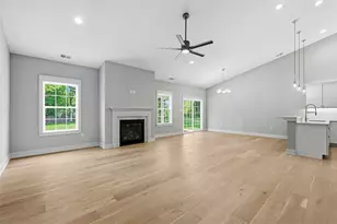 100-102 Huselton Dr, Penn Township, PA 16002 - Photo 27