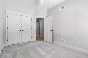 100-102 Huselton Dr, Penn Township, PA 16002 - Photo 25