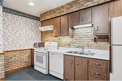 229 Clifton Ave, Pittsburgh, PA 15215 - Photo 17