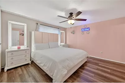 1279 Armstrong Dr, South Park, PA 15129 - Photo 19