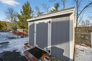 1279 Armstrong Dr, South Park, PA 15129 - Photo 35