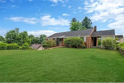 132 Sylvania Dr, South Park, PA 15236 - Photo 3