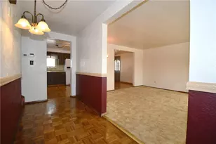 309 Holly Hill Dr, Ross Twp, PA 15237 - Photo 3