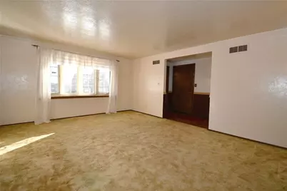 309 Holly Hill Dr, Ross Twp, PA 15237 - Photo 7