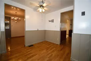 309 Holly Hill Dr, Ross Twp, PA 15237 - Photo 13