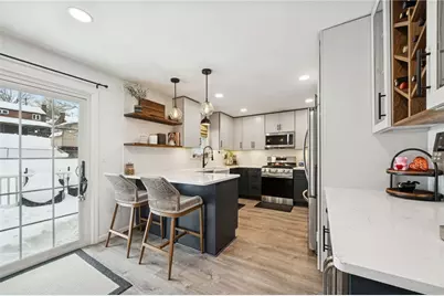 5269 Colewood Dr, Pittsburgh, PA 15236 - Photo 9