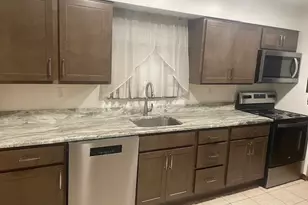 1090 Clay Pike, North Huntingdon, PA 15642 - Photo 3