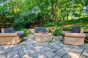 2461 Wedgewood Dr, Pittsburgh, PA 15090 - Photo 47