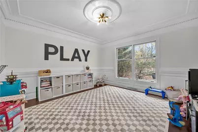 2461 Wedgewood Dr, Pittsburgh, PA 15090 - Photo 17