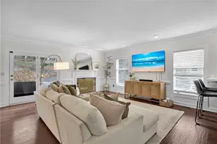 2461 Wedgewood Dr, Pittsburgh, PA 15090 - Photo 5