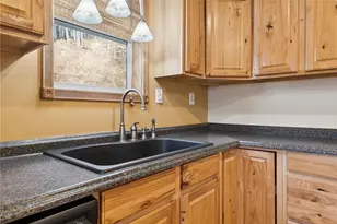 2063 Knight Rd, Jefferson Hills, PA 15332 - Photo 9