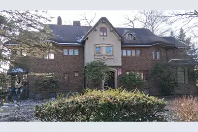 332 E Lincoln Ave, New Castle, PA 16101 - Photo 1