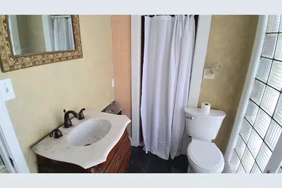 332 E Lincoln Ave, New Castle, PA 16101 - Photo 29