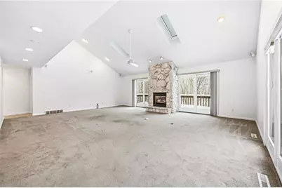 1567 Juniper Ct, Hermitage, PA 16148 - Photo 5