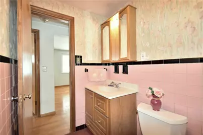 1549 Roosevelt Ave, South Park, PA 15129 - Photo 13