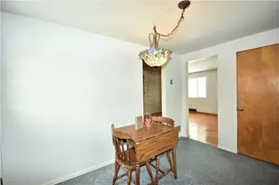 1549 Roosevelt Ave, South Park, PA 15129 - Photo 9