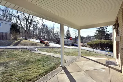 1549 Roosevelt Ave, South Park, PA 15129 - Photo 3